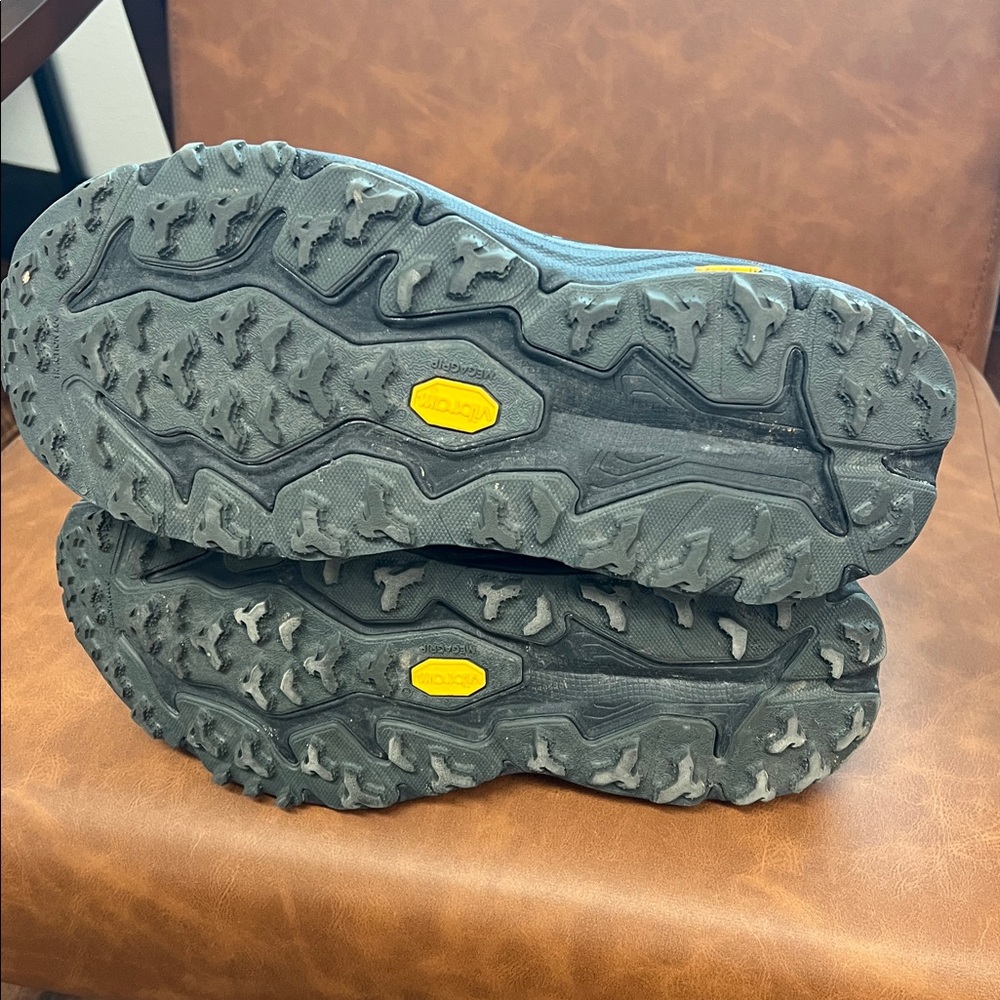 Men’s Hoka Speedgoat 6 GTX - Picture 2 of 3